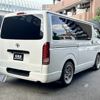 7043.平成30年式 レジアスエース スーパーGL ダークプライム 2WD 2,800cc ディーゼル車 走行14.9万キロ 検査1年付きのサムネイル