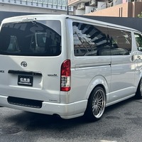 6928.令和8年式 9型 ハイエースバン スーパーGL ダークプライムⅡ 2WD 2,000cc ガソリン車 走行5キロ 新車未登録のサムネイル