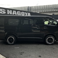 6813.令和8年式 ハイエースバン DX 2WD 2,800cc ディーゼル車 走行5キロ 新車未登録のサムネイル