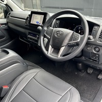 6945.令和8年式 9型ハイエースバン スーパーGL 2WD 2,800cc ディーゼル車 走行6キロ 新車未登録のサムネイル
