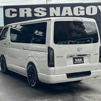 6946.令和8年式 9型ハイエースバン スーパーGL 2WD 2,800cc ディーゼル車 走行9キロ 新車未登録のサムネイル
