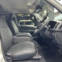 6946.令和8年式 9型ハイエースバン スーパーGL 2WD 2,800cc ディーゼル車 走行9キロ 新車未登録のサムネイル