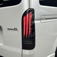 6946.令和8年式 9型ハイエースバン スーパーGL 2WD 2,800cc ディーゼル車 走行9キロ 新車未登録のサムネイル