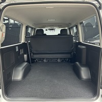 6946.令和8年式 9型ハイエースバン スーパーGL 2WD 2,800cc ディーゼル車 走行9キロ 新車未登録のサムネイル