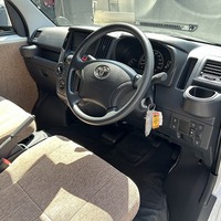 6376.令和8年式 タウンエースバン GL 寒冷地仕様 2WD 1,500cc ガソリン車 走行14キロ 新車未登録のサムネイル