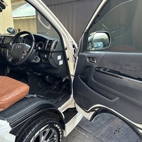 7118.平成30年式 ハイエース スーパーGL 2WD 2,800cc ディーゼル車 走行7.2万キロ 検査1年付きのサムネイル