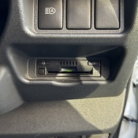 7118.平成30年式 ハイエース スーパーGL 2WD 2,800cc ディーゼル車 走行7.2万キロ 検査1年付きのサムネイル