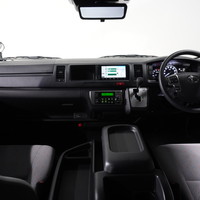 6093　8型ハイエース コミューターGL  2WD 2,800cc ディーゼル車　2ナンバー  14人乗り 20kmのサムネイル