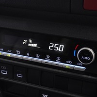 6643 9型ハイエース グランドキャビン  2WD 2,700CC ガソリン車 3ナンバー 10人乗りのサムネイル