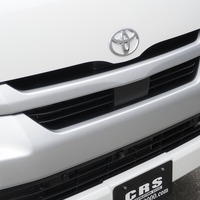 6093　8型ハイエース コミューターGL  2WD 2,800cc ディーゼル車　2ナンバー  14人乗り 20kmのサムネイル