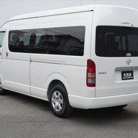 6093　8型ハイエース コミューターGL  2WD 2,800cc ディーゼル車　2ナンバー  14人乗り 20kmのサムネイル