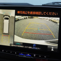 7307　令和7年式　ハイエース　ワゴンGL　内装架装　2WD　2700cc　ガソリン車　10人乗り　0.8万kmのサムネイル