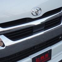 7307　令和7年式　ハイエース　ワゴンGL　内装架装　2WD　2700cc　ガソリン車　10人乗り　0.8万kmのサムネイル