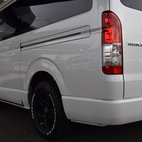 6676  9型ハイエース ワゴンGL  4WD 2,700cc(ガソリン車) 5人乗車 17kmのサムネイル