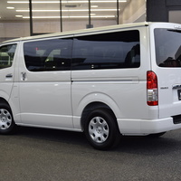 6939  9型ハイエースバン スーパーGL 2WD 2800cc(ディーゼル車)5人乗りのサムネイル