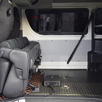 7210　令和4年式 ハイエースバン DX-GLパッケージ 2WD 2,800cc(ディーゼル車) 2/5人乗車 4万kmのサムネイル