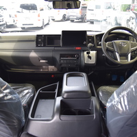 6676  9型ハイエース ワゴンGL  4WD 2,700cc(ガソリン車) 5人乗車 17kmのサムネイル