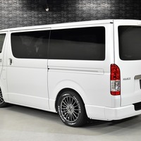 6851 9型ハイエース スーパーGL ダークプライムⅡ  2WD 2,000CC ガソリン車 4ナンバー 2/5人乗りのサムネイル