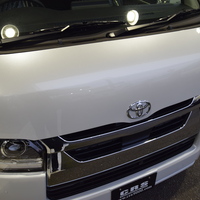 6939  9型ハイエースバン スーパーGL 2WD 2800cc(ディーゼル車)5人乗りのサムネイル