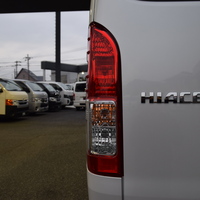 6939  9型ハイエースバン スーパーGL 2WD 2800cc(ディーゼル車)5人乗りのサムネイル