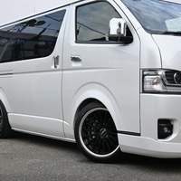 6947　9型ハイエース スーパーGL 2WD 2800cc　ディーゼル車　5人乗りのサムネイル