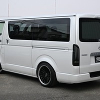 6947　9型ハイエース スーパーGL 2WD 2800cc　ディーゼル車　5人乗りのサムネイル