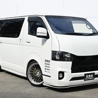 7347 令和6年式 ハイエース スーパーGL ダークプライムⅡ  2WD 2,800cc (ディーゼル車)  2/5人乗車 3.0万kmのサムネイル