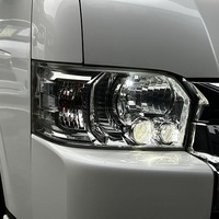 7283. 平成27年式 ハイエース  ワゴンGL 2WD 2,700㏄ ガソリン車 10人乗り 走行15.2万キロ 車検令和10年3月のサムネイル
