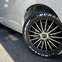 6944.令和8年式 9型ハイエースバン スーパーGL 2WD 2,800cc ディーゼル車 走行11キロ 新車未登録のサムネイル