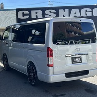 6944.令和8年式 9型ハイエースバン スーパーGL 2WD 2,800cc ディーゼル車 走行11キロ 新車未登録のサムネイル