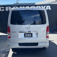 6944.令和8年式 9型ハイエースバン スーパーGL 2WD 2,800cc ディーゼル車 走行11キロ 新車未登録のサムネイル