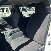6944.令和8年式 9型ハイエースバン スーパーGL 2WD 2,800cc ディーゼル車 走行11キロ 新車未登録のサムネイル