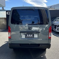 7008.令和8年式 9型ハイエースバン スーパーGL 2WD 2,800cc ディーゼル車 走行4キロ 新車未登録のサムネイル