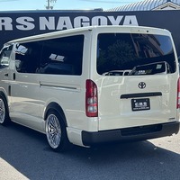 7250. 令和8年式 ハイエース DX 2WD 2,800㏄ ディーゼル車 16人乗り 走行0.3万キロ 車検令和10年5月のサムネイル
