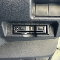 7250. 令和8年式 ハイエース DX 2WD 2,800㏄ ディーゼル車 16人乗り 走行0.3万キロ 車検令和10年5月のサムネイル