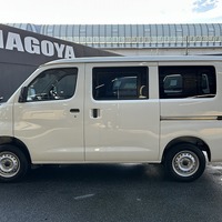 6147.令和8年式 タウンエースバン GL 4WD 1,500cc ガソリン車 走行19キロ 新車未登録のサムネイル