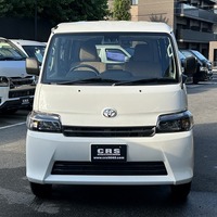 6147.令和8年式 タウンエースバン GL 4WD 1,500cc ガソリン車 走行19キロ 新車未登録のサムネイル