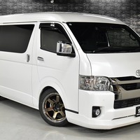 7242 令和3年式 ハイエース スーパーGL ダークプライムⅡ  2WD 2,700cc (ガソリン車)  2/5人乗車 4.0万km 車検:令和9年8月31日のサムネイル