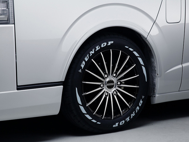 《1PC》タイヤホイールセット EF-17 ハイエース用×PARADA  215/60R17C