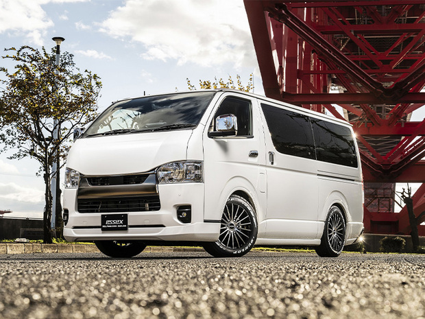 《1PC》タイヤホイールセット EF-17 ハイエース用×PARADA  215/60R17C