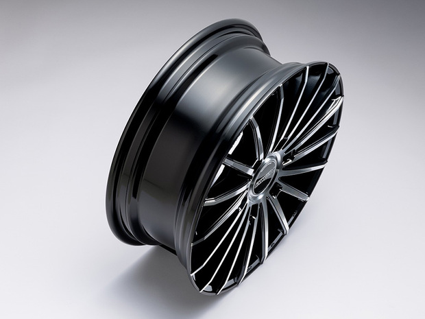 《1PC》タイヤホイールセット EF-17 キャラバン用×PARADA  215/60R17C