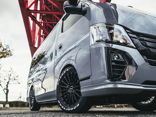 《1PC》タイヤホイールセット EF-17 キャラバン用×TOYO H30  215/60R17