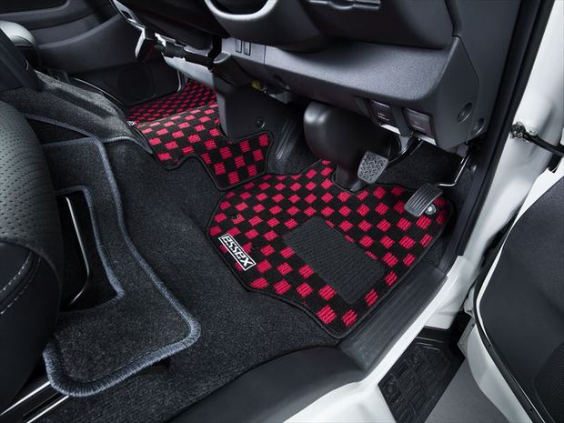CRS フロアマットフロントセカンドセットESSEX エンブレムハイエース 標準ボディ S-GL専用