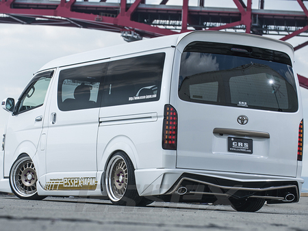 200系ハイエース ナロー用 ESSEX プログレスⅡリアウイング