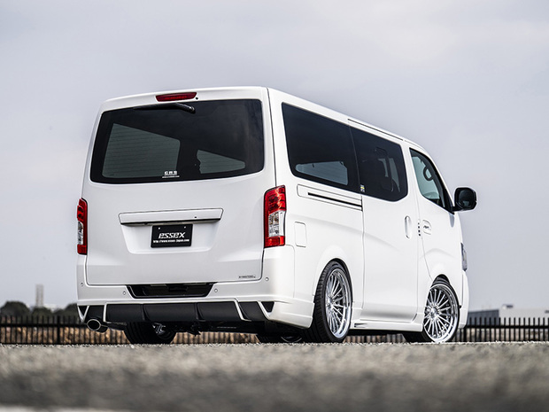 ES キャラバン LEGARE リアバンパースポイラー FRP製 3型標準ボディ