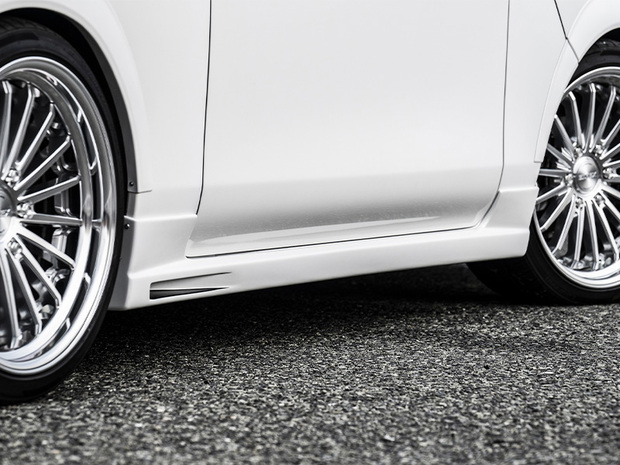 ES キャラバン LEGARE サイドステップ FRP製 3型標準ボディ