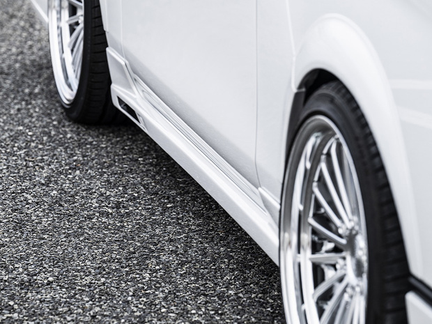 ES キャラバン LEGARE サイドステップ FRP製 3型標準ボディ