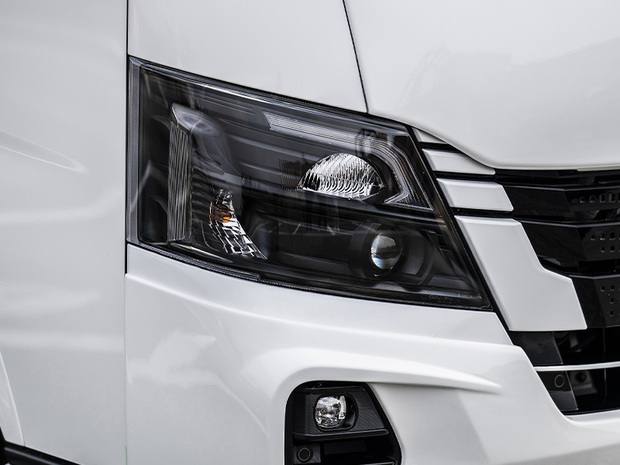 ES キャラバン LEGARE フロントバンパースポイラー FRP製 3型標準ボディ