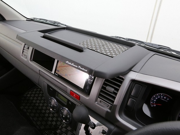 200系ハイエースワイド用　トレイ付きナビモニターバイザーVer.2【代引不可】