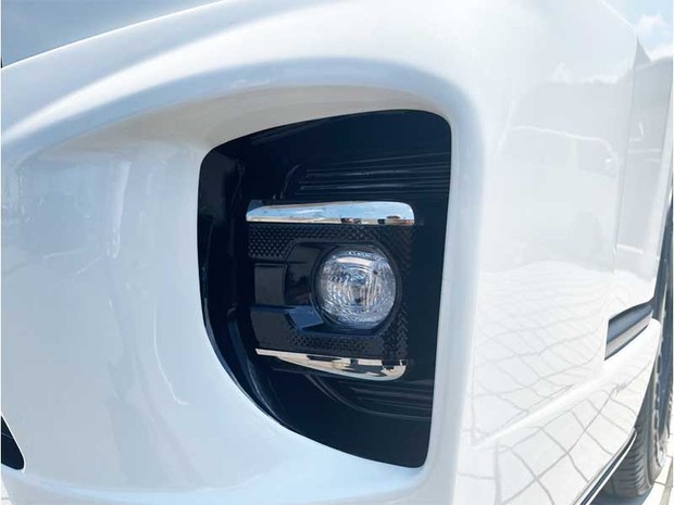 LEGANCE クロームベゼルフォグランプカバー  7型以降用